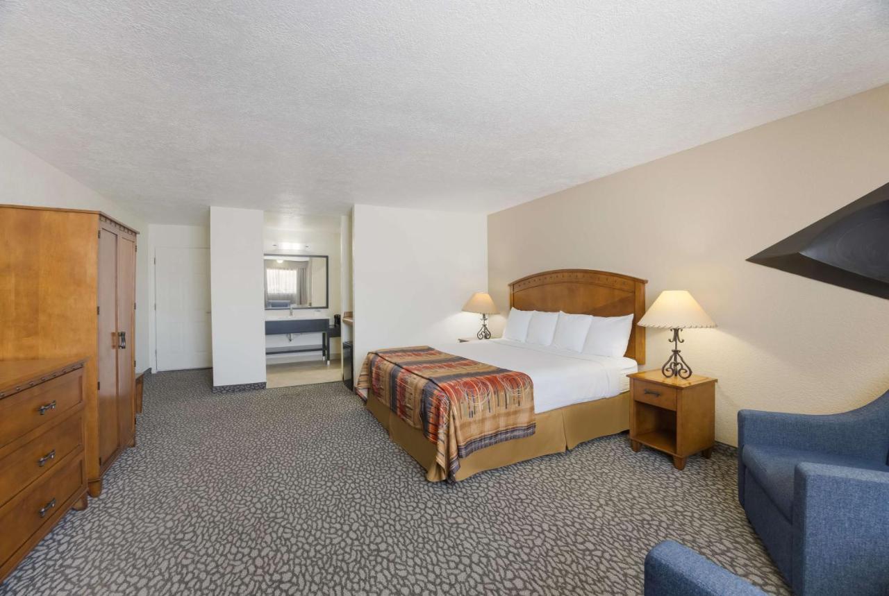 Best Western Kokopelli Hotel 3*