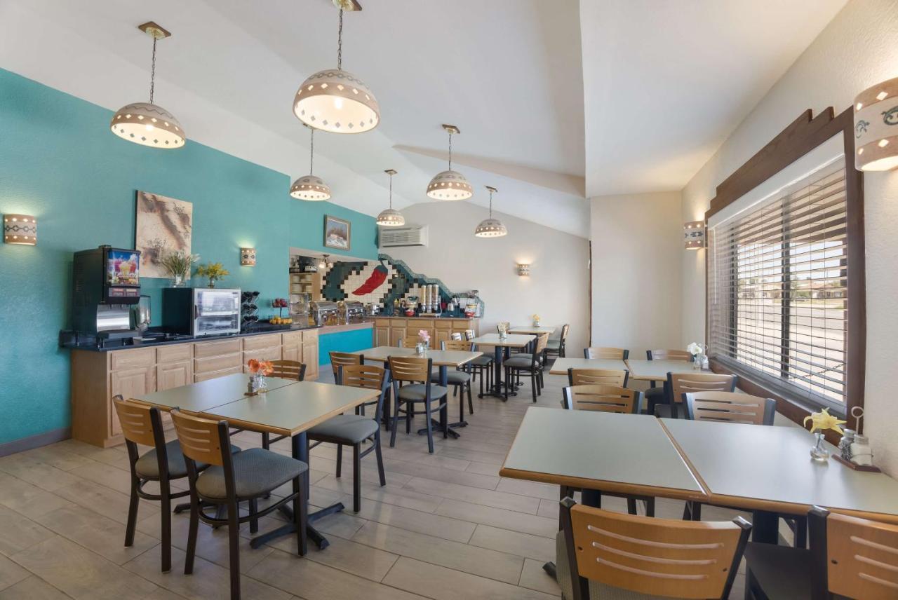 Western Kokopelli Hotel Clayton