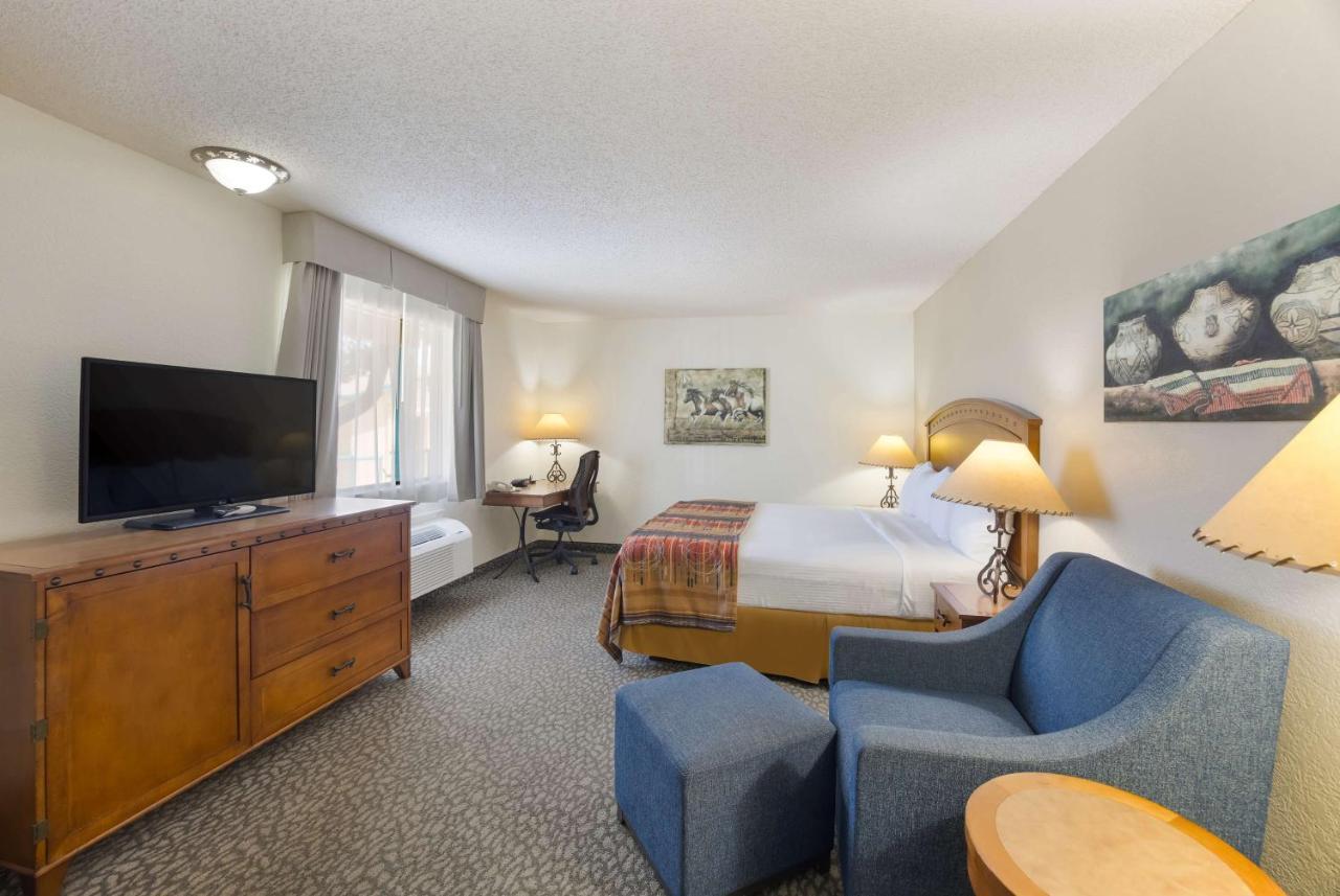 Western Kokopelli Hotel 3*